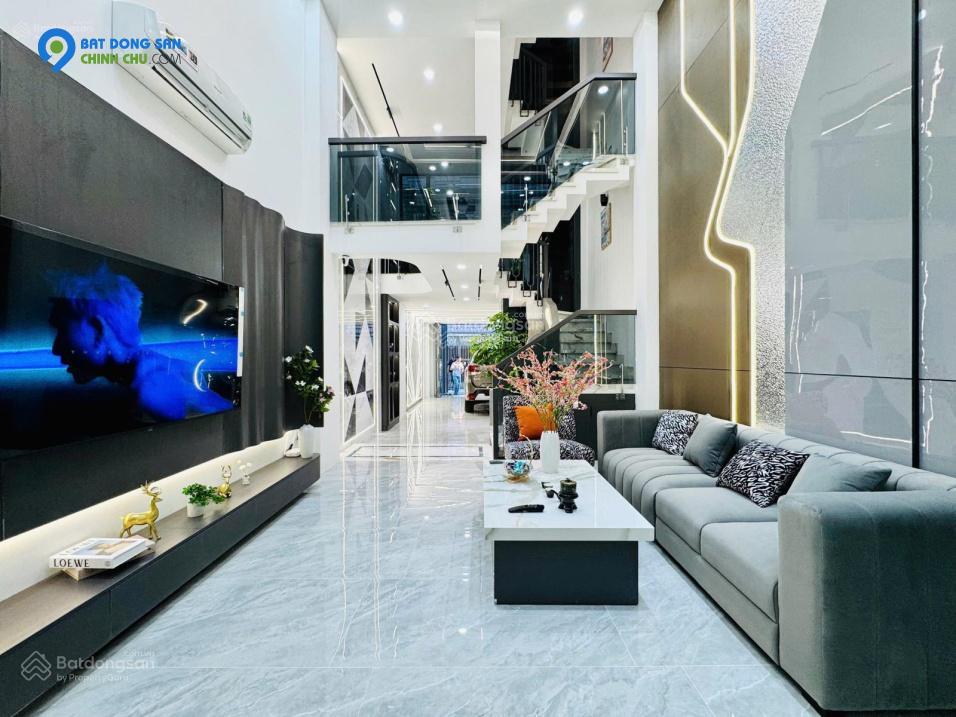 Nhà Gò Vấp có thang máy: Hẻm xe hơi Đường Số 3, Phường 8, Gò Vấp. Siêu phẩm chỉ 9.9 tỷ