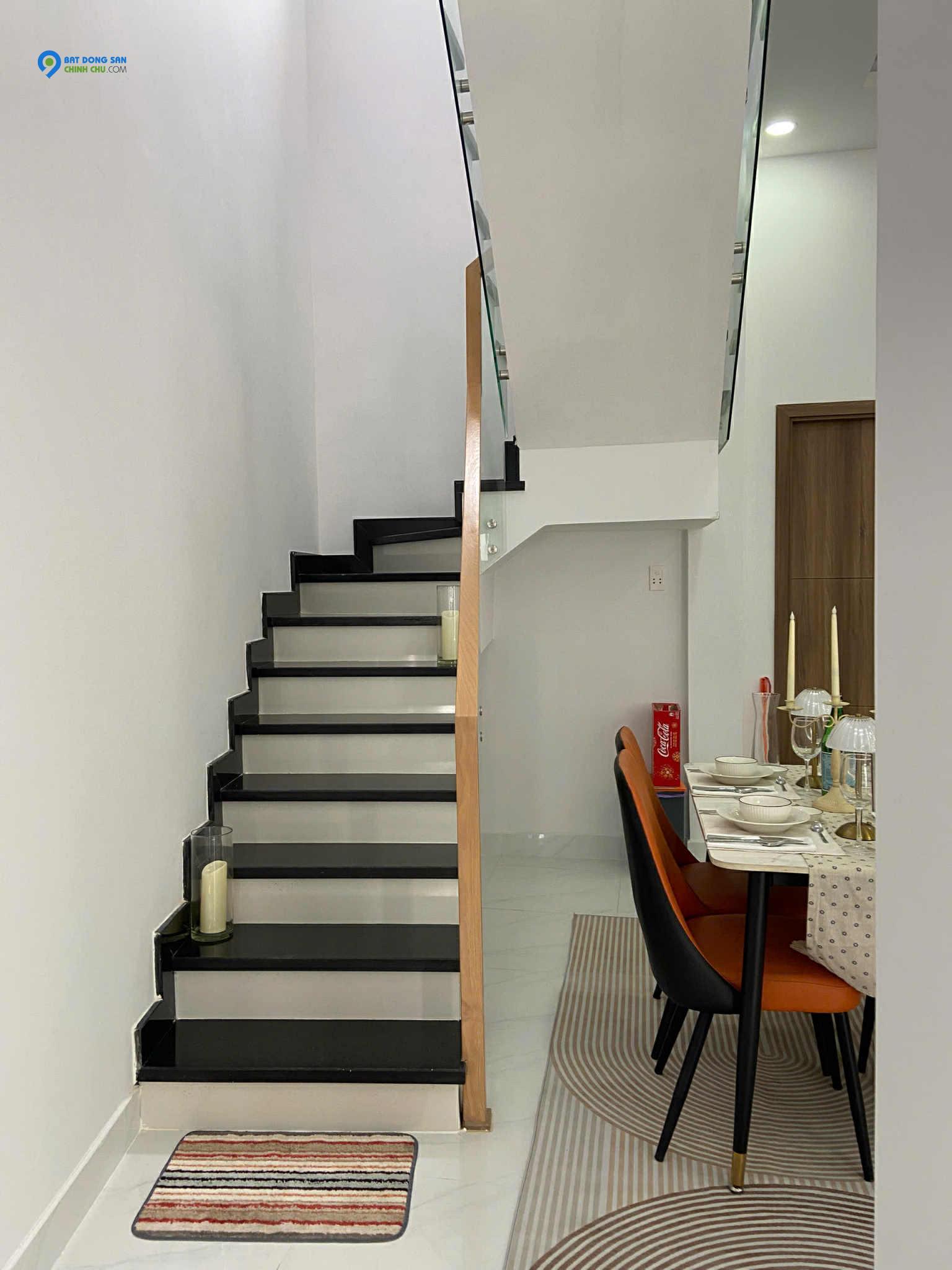 Bán nhà MT đường Tỉnh Lộ 10, DT 63m2, xây mới 1 trệt, 1 lầu.