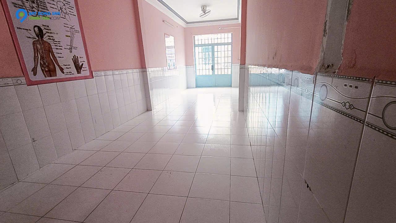 6 - Chủ gửi: Cho thuê nhà 6 triệu mặt tiền hẻm 233