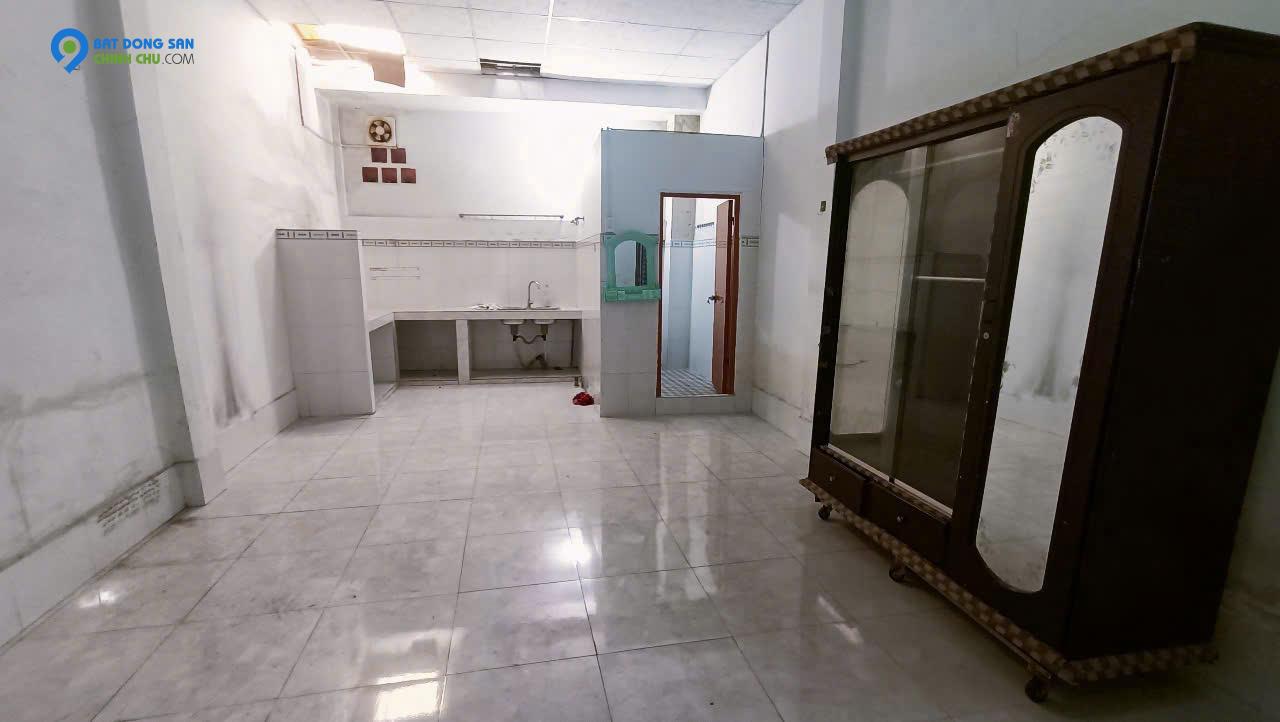 7 - Chủ gởi: Cho thuê nhà 1x triêụ MT đường NVL thuận lợi cho việc KD