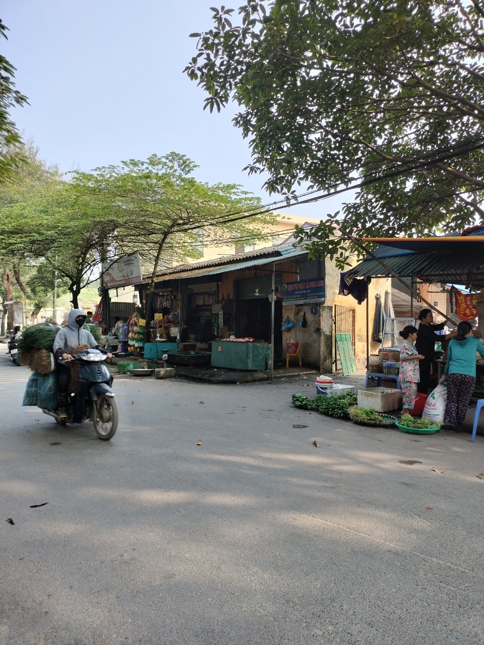 BÁN GẤP ĐẤT LIÊN MẠC,Ô TÔ VÀO ĐẤT,XÂY NHÀ TUYỆT VỜI,36M 1,2 TỶ