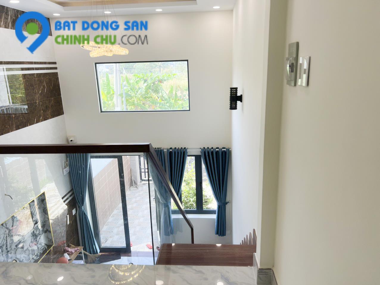 BÁN GẤP nhà HXH 80m2 2 tầng Mới Xây hơn 4 tỷ đối diện VINHOME Q9