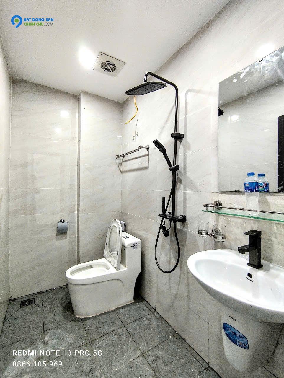 BÁN NHÀ 4 TẦNG , PHƯỢNG CÁCH< QUỐC OAI HÀ NỘI, TRỤC CHÍNH KINH DOANH