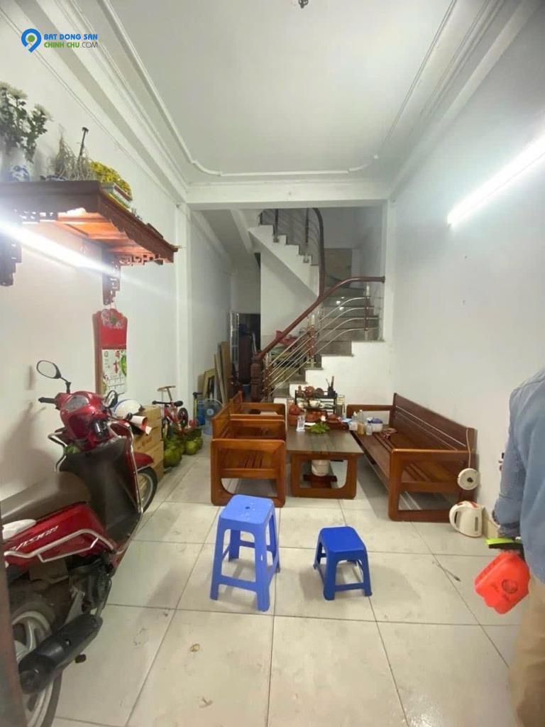 BÁN NHÀ PHÂN LÔ MẠC THÁI TỔ - Ô TÔ TRÁNH - KD VĂN PHÒNG ĐỈNH.