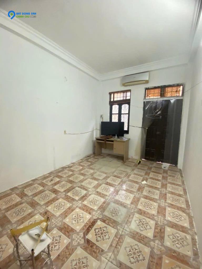 BÁN NHÀ PHÂN LÔ MẠC THÁI TỔ - Ô TÔ TRÁNH - KD VĂN PHÒNG ĐỈNH.