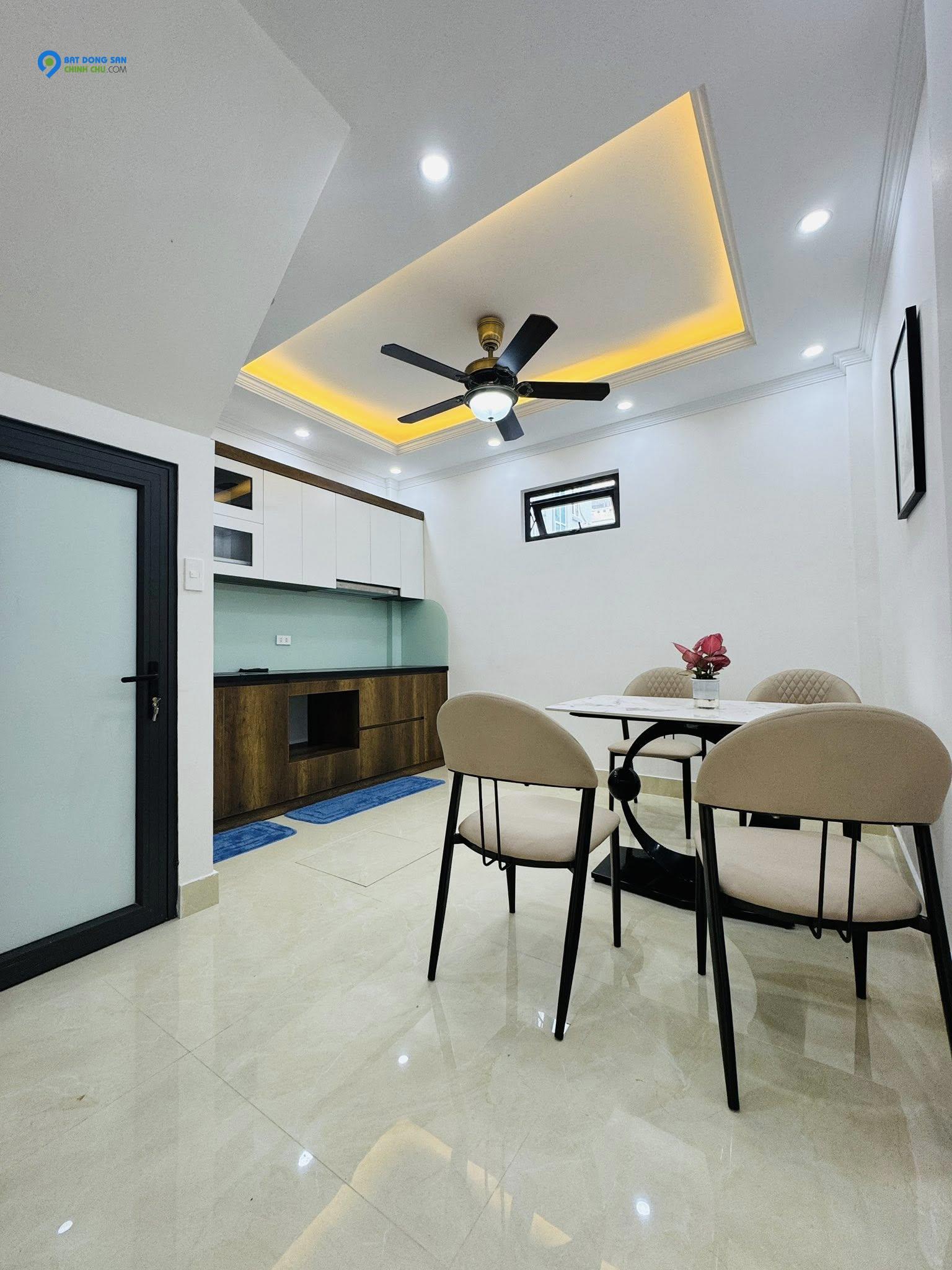 BÁN NHÀ RIÊNG TẠI ĐƯỜNG KIM GIANG, THANH XUÂN 6.8 TỶ 32M 4 TẦNG 2 THOÁNG.