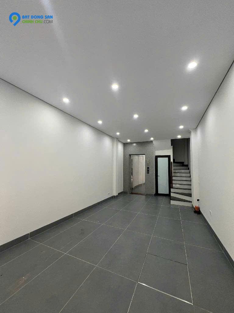 BÁN NHÀ THẠCH BÀN LONG BIÊN – 39M – 6 TẦNG – THANG MÁY – GARA Ô TÔ – 12,2 TỶ – NHÀ ĐẸP Ở NGAY