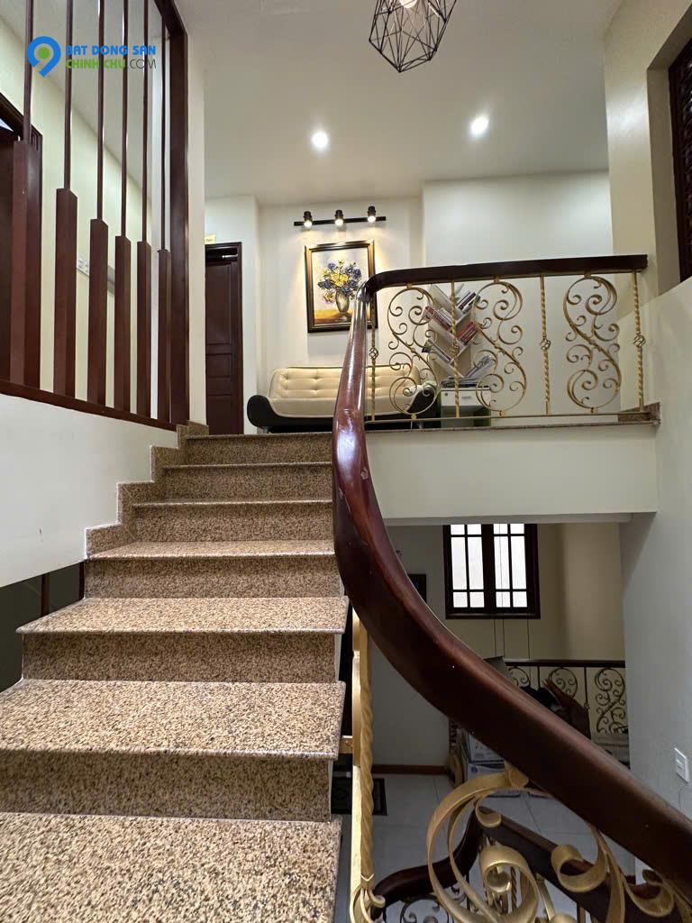 BIỆT THỰ KHU VIP NAM LONG, QUẬN 7. 170m2 - 5 TẦNG - NGANG 8M - CHỈ 22.3 TỶ