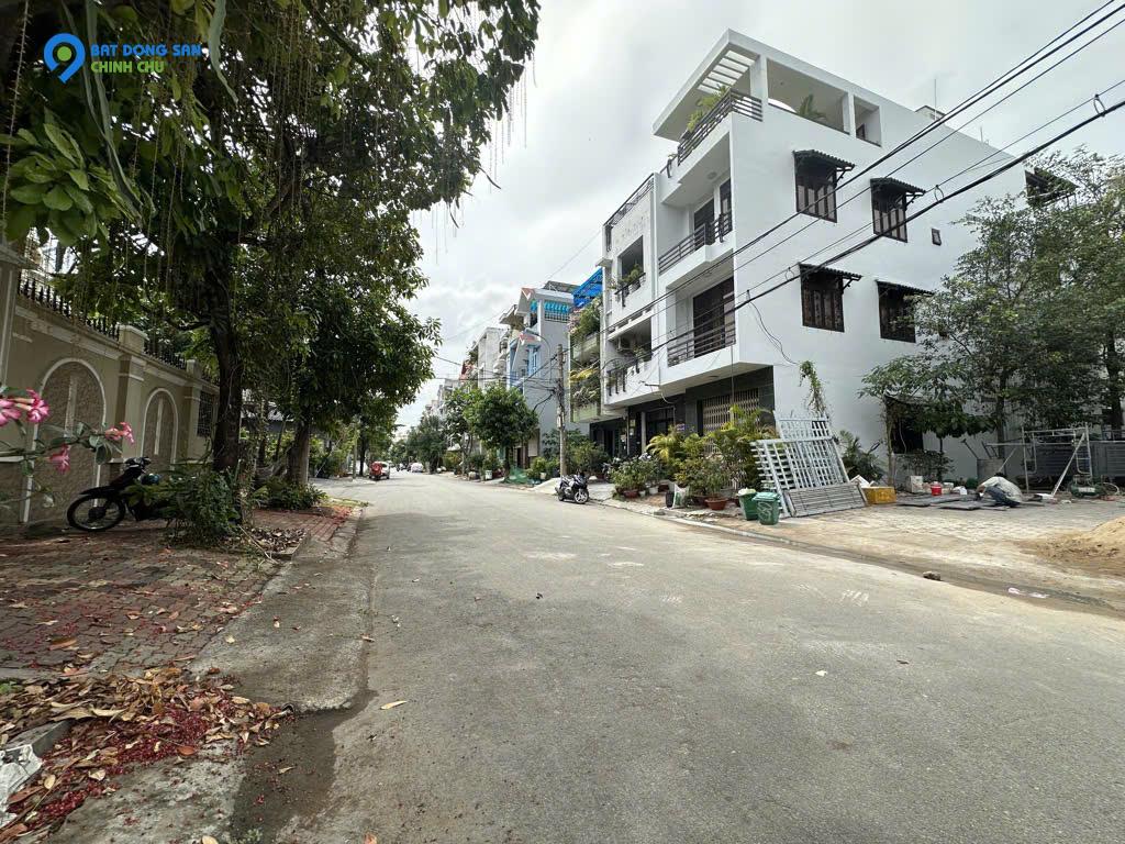 BIỆT THỰ KHU VIP NAM LONG, QUẬN 7. 170m2 - 5 TẦNG - NGANG 8M - CHỈ 22.3 TỶ