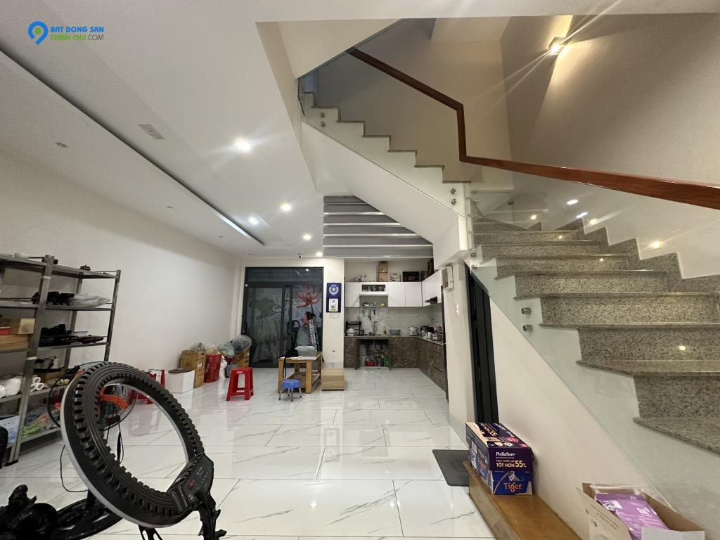 BIỆT THỰ MINI - HẺM 8M - KHU DÂN TRÍ - 90M2 - NGANG KHỦNG 6.7M