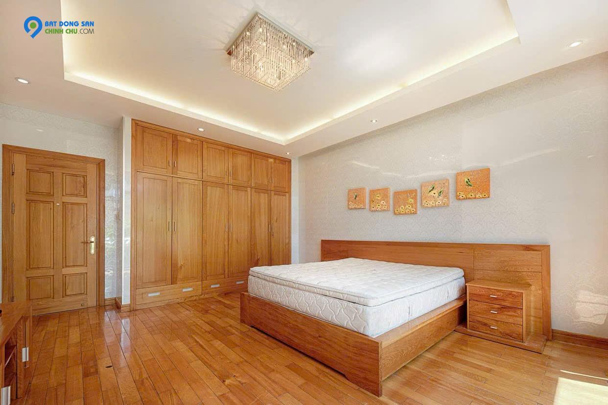 Bán Biệt phủ Trung tâm Hải Châu - Đà Nẵng. Rộng rãi - Hiện đại - Đẳng cấp. Giá chỉ 34 tỷ.