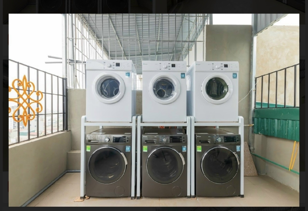 Bán CCMN Yên Xá 8 tầng thang máy 60m2, 21PKK full nội thất giá chỉ 10xxx tỷ. Lh 0978810369