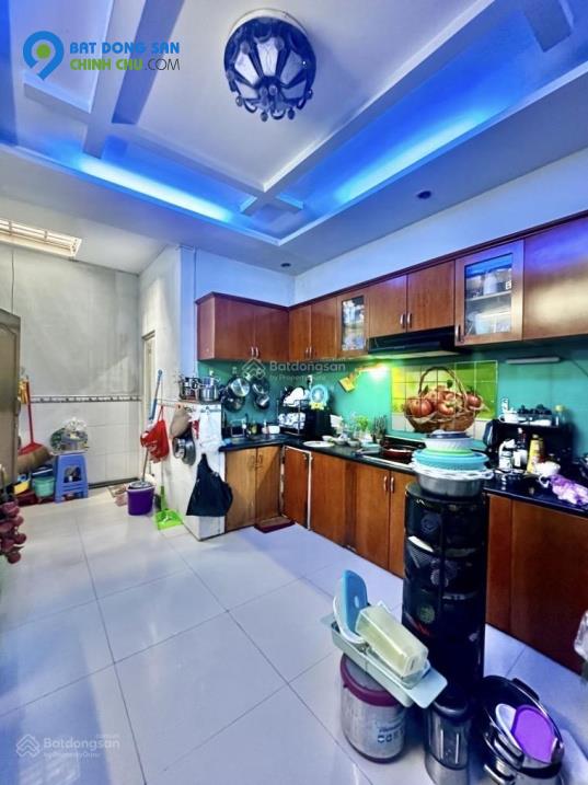 Bán Nhà 1 căn ra MT Nguyên Hồng- Bình Thạnh 2 Tầng - 64m2 - ngang 4m - chỉ 6.x tỷ