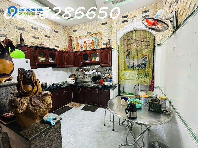 Bán Nhà Phường Tân Chánh Hiệp Quận12 , Nhà 4 Tầng: DT:( 4m x 17m ), Sổ Công Nhận 67m2