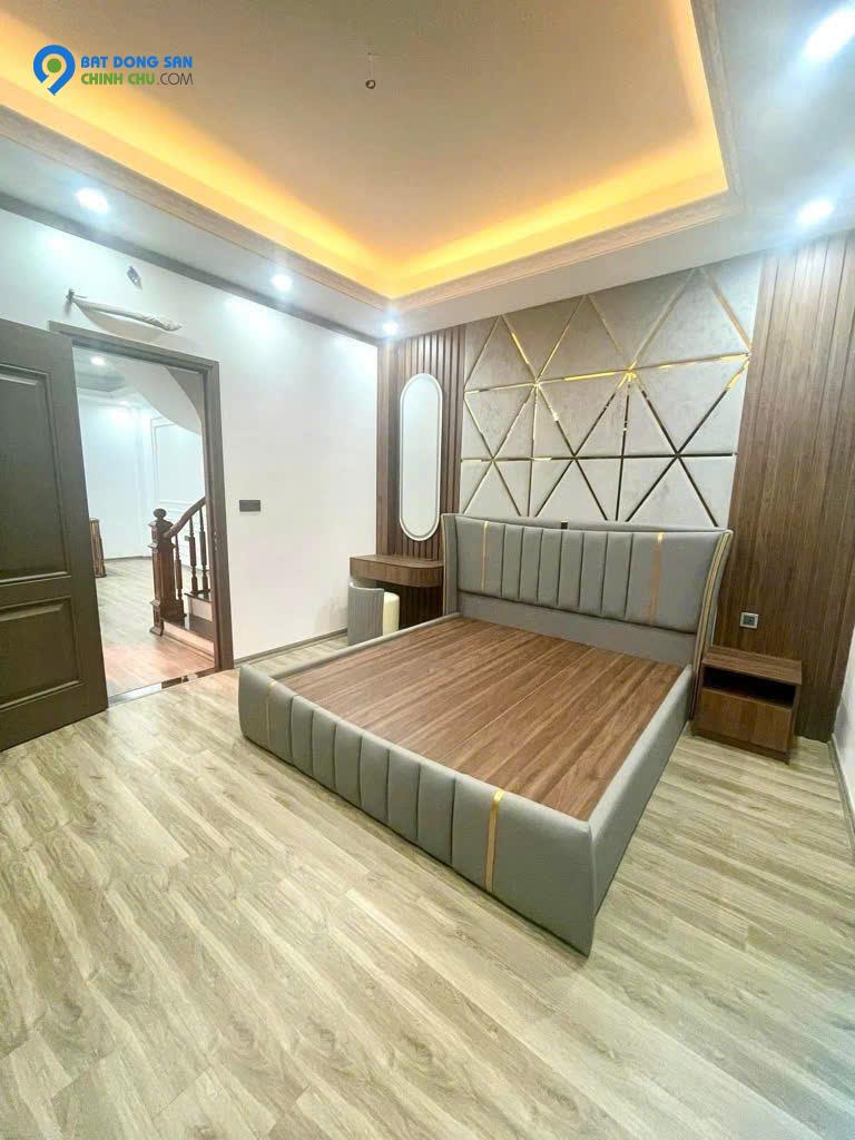 Bán Nhà Quan Nhân, 50m2, Ngõ Thông, Gần Hồ, Công Viên, Giá Chỉ 7.1 Tỷ