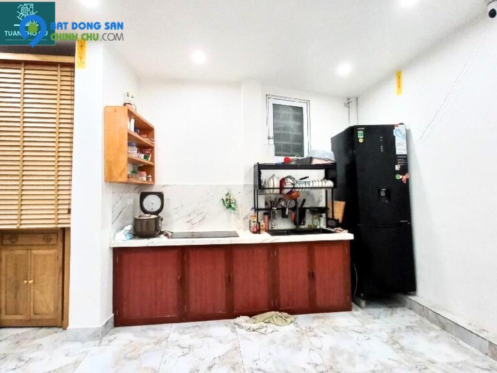 Bán Nhà phố Hưng Phúc, 1 bước ra phố, View hồ , 5 tầng TK Đẹp, 50m2, 6.4 tỷ