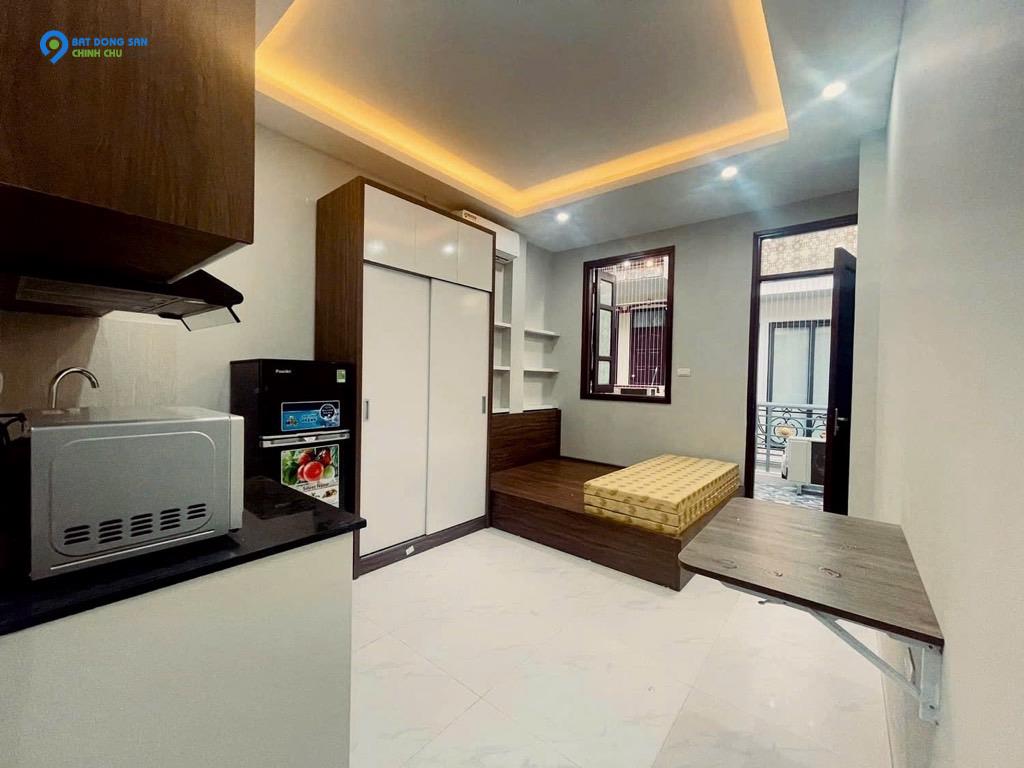 Bán căn CCMN 60m, 10 phòng khép kín full đồ, thang máy êm ru, dòng tiền ổn định, vài bước ra phố, khu Bách -  Kinh - Xây