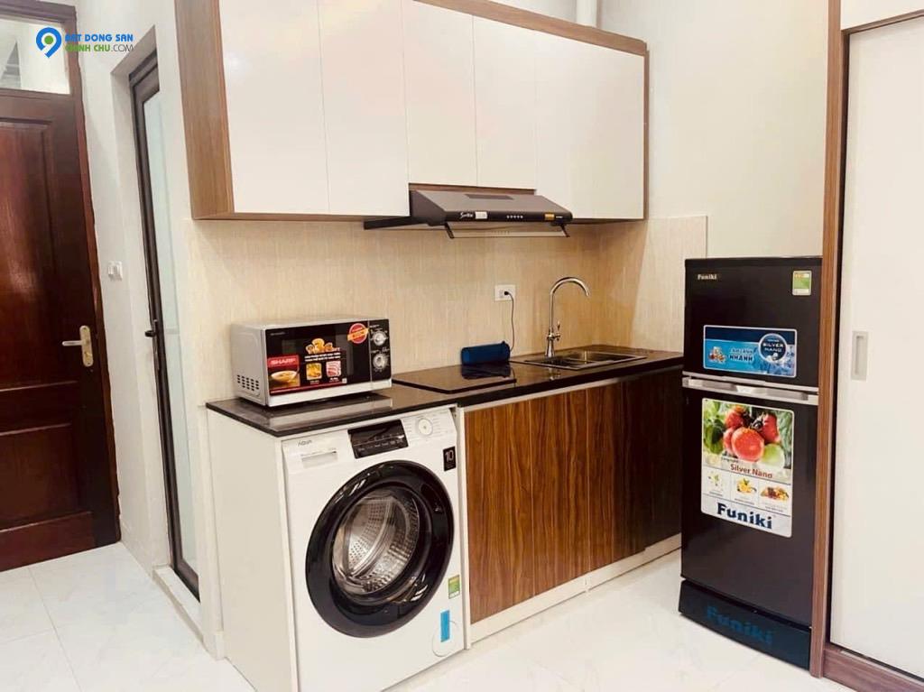 Bán căn CCMN 60m, 10 phòng khép kín full đồ, thang máy êm ru, dòng tiền ổn định, vài bước ra phố, khu Bách -  Kinh - Xây
