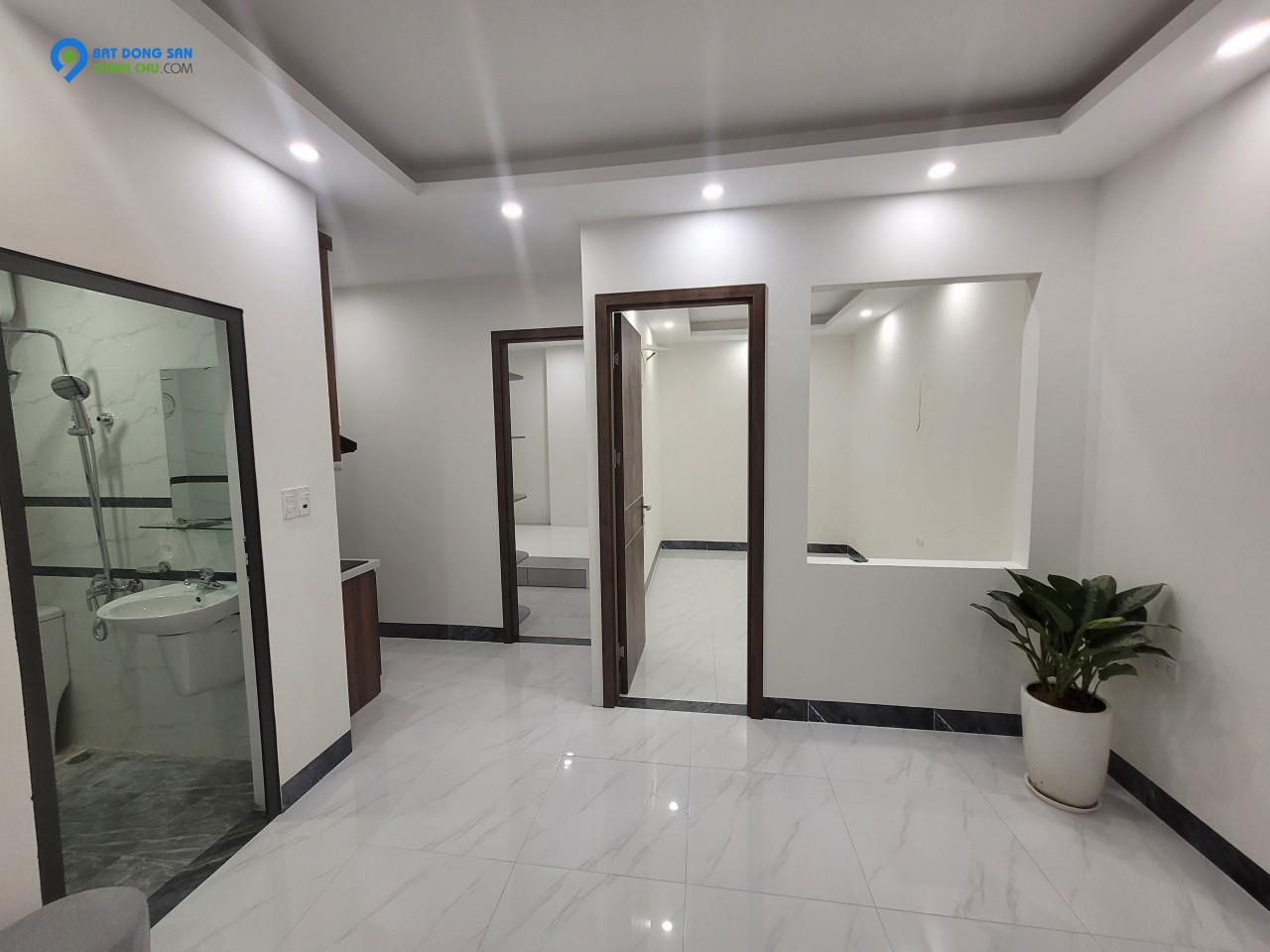 Bán chung cư 8B Nguyễn Chí Thanh, 50m2, giá 950tr