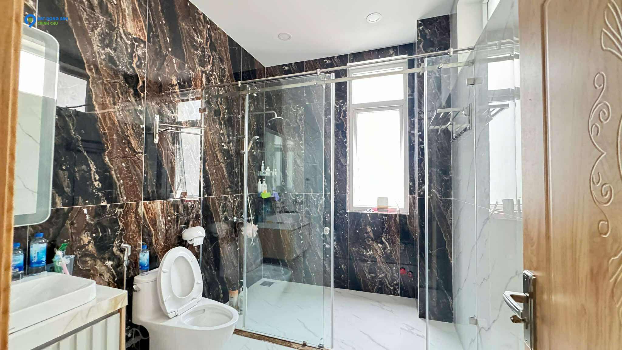 Bán gấp Biệt thư khu dân cư Him Lam Q7