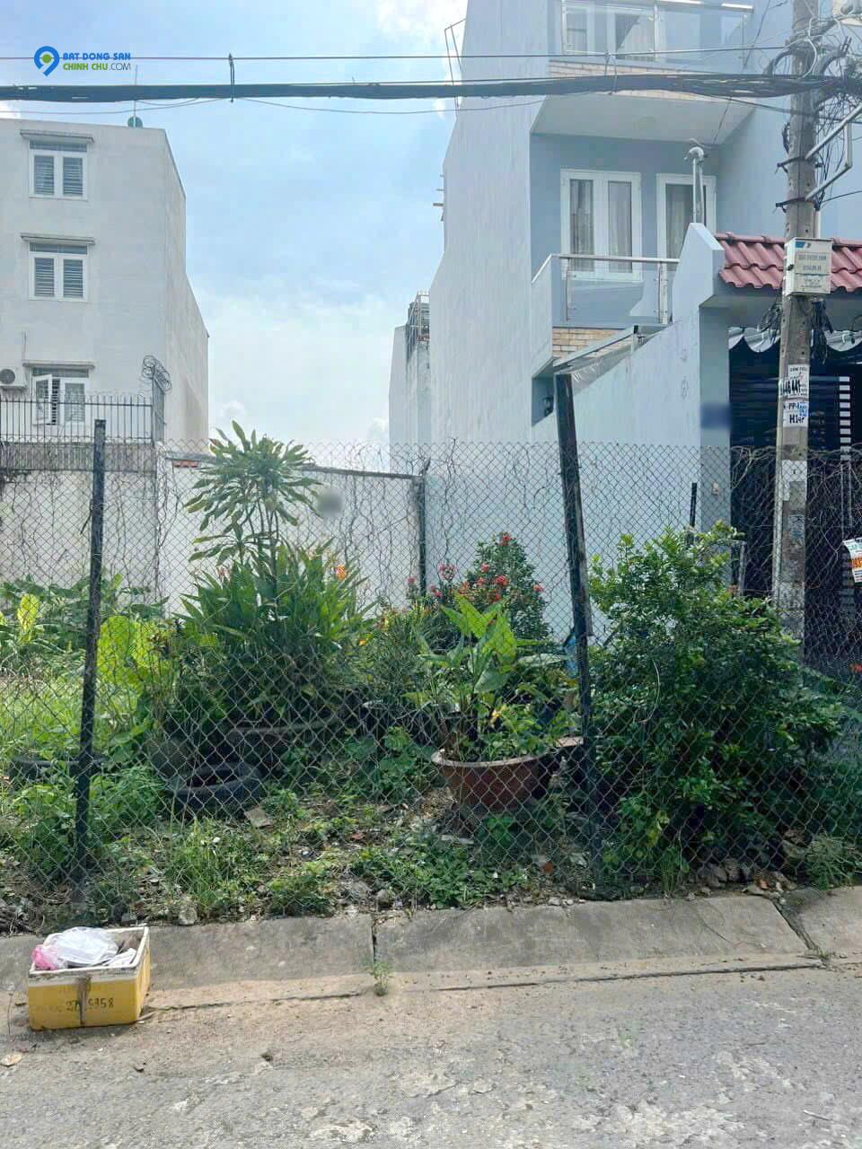 Bán lô đất ngay công viên, đường số 7 KDC Ấp 5 Phong Phú, ngay bến xe Q8 đi vào 1km