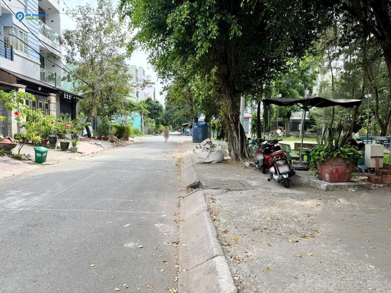 Bán lô đất ngay công viên, đường số 7 KDC Ấp 5 Phong Phú, ngay bến xe Q8 đi vào 1km