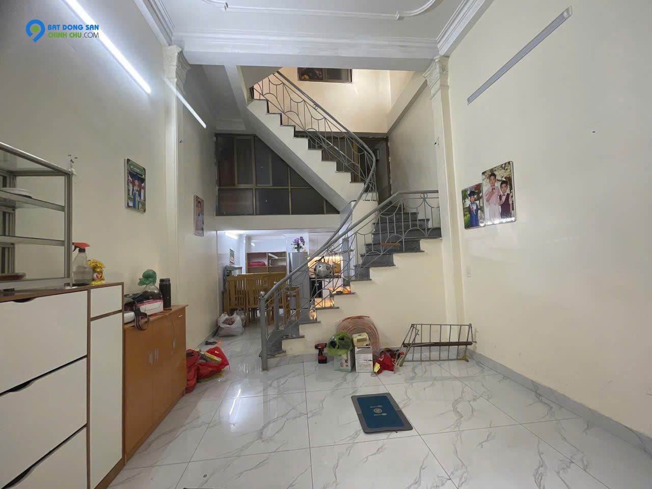 Bán nhà 3 tầng, giá 2ty150  ngõ Trần Nguyên Hãn - Chợ Đôn, Nghĩa Xá, Lê Chân, Hải Phòng