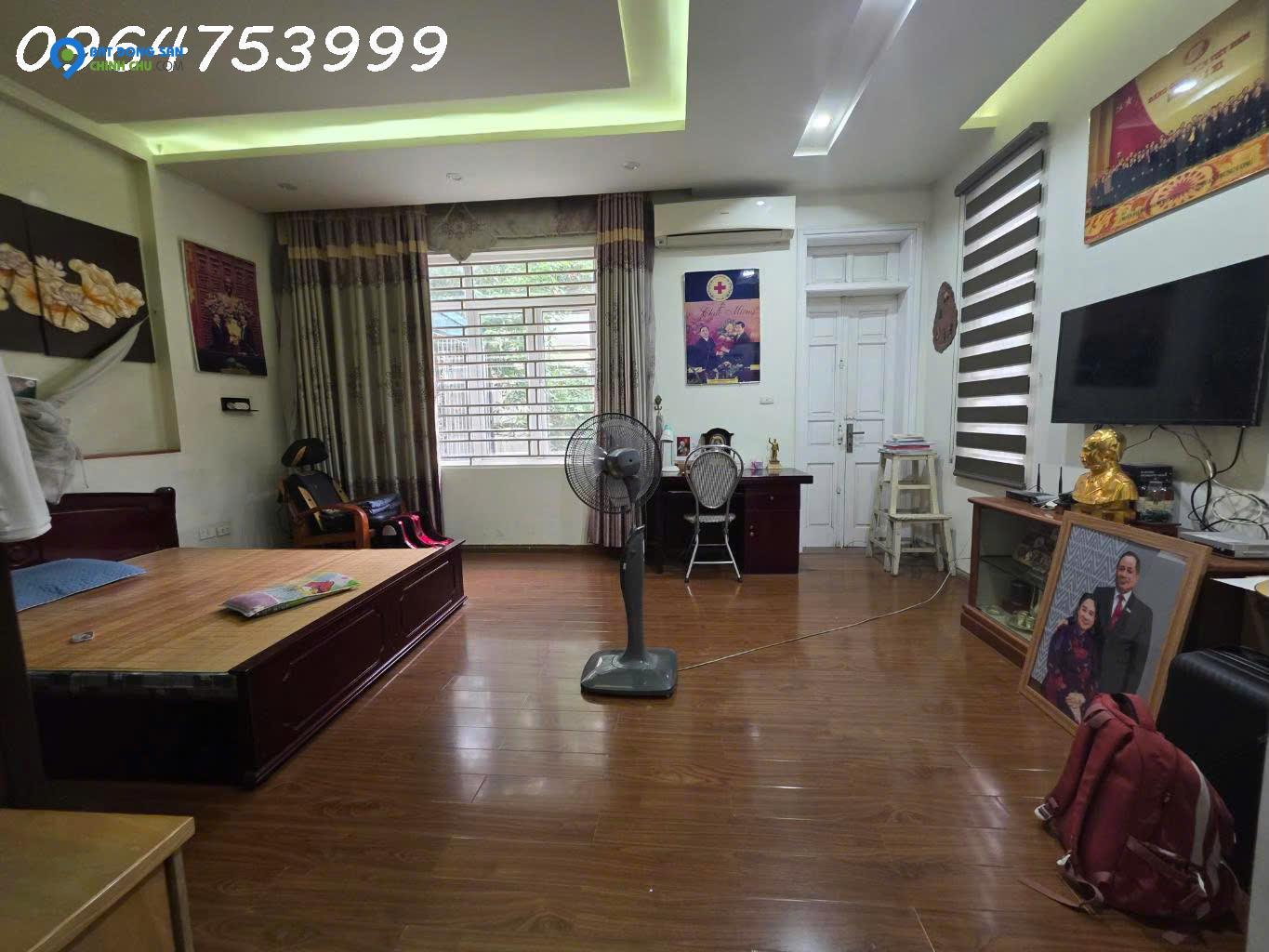 Bán nhà 4 tầng, 150m², Huỳnh Văn Nghệ, Long Biên - 39 tỷ