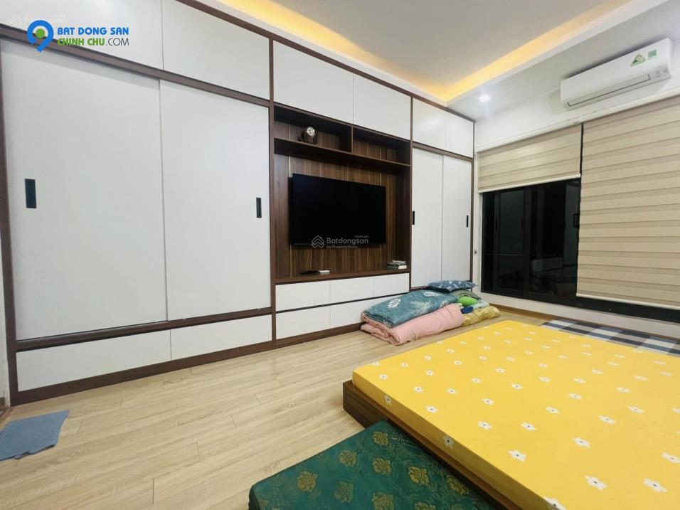 Bán nhà Giáp Nhất, Thanh Xuân: 34m2*5T chỉ 4 tỷ 15 nhà chắc chắn, sổ vuông, 3 pn, tiện ích đủ đầy