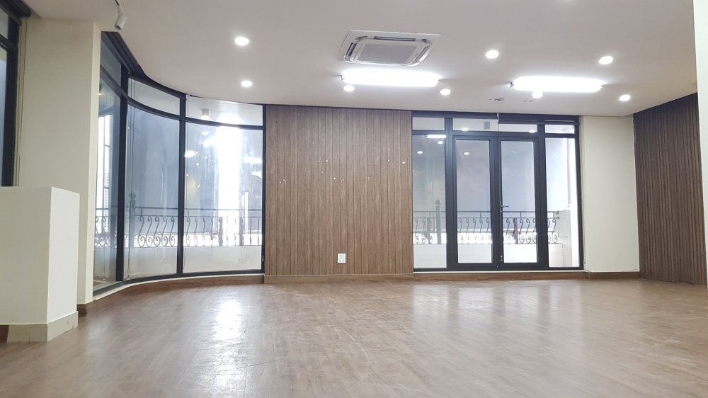 Bán nhà Lê Trọng Tấn, 100m2x4T, mt8m, view công viên, ô thang máy, giá 13 tỷ