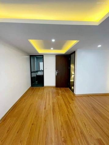 Bán nhà Lê Trọng Tấn, Thanh Xuân, phân lô, ô tô đỗ cửa, 72m2, giá chào 9 tỷ, cách phố 30m