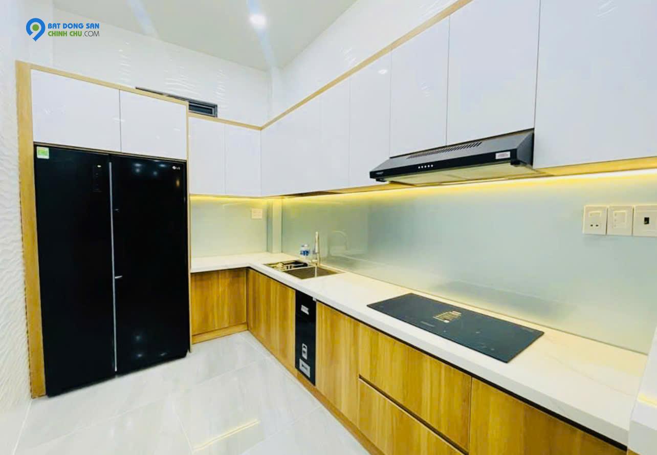 Bán nhà MT gần Nguyễn Duy Trinh, Bình Trưng, đường 8m ,4 tầng , 120m2,ngang 4m, dòng tiền