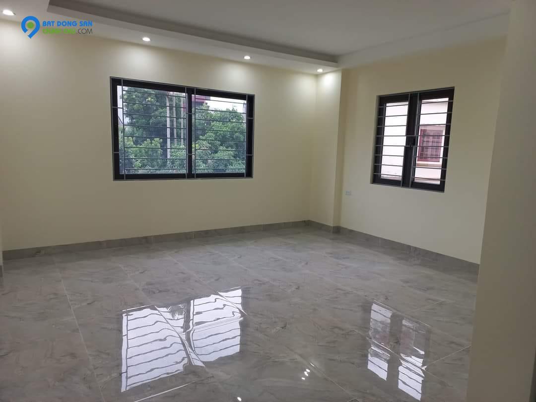 Bán nhà Ngọc Thuỵ, Long Biên. View HỒ, 3  thoáng. 40m2 x 5 tầng, Chỉ 4,2 tỷ, LH.  0357613689                                               2