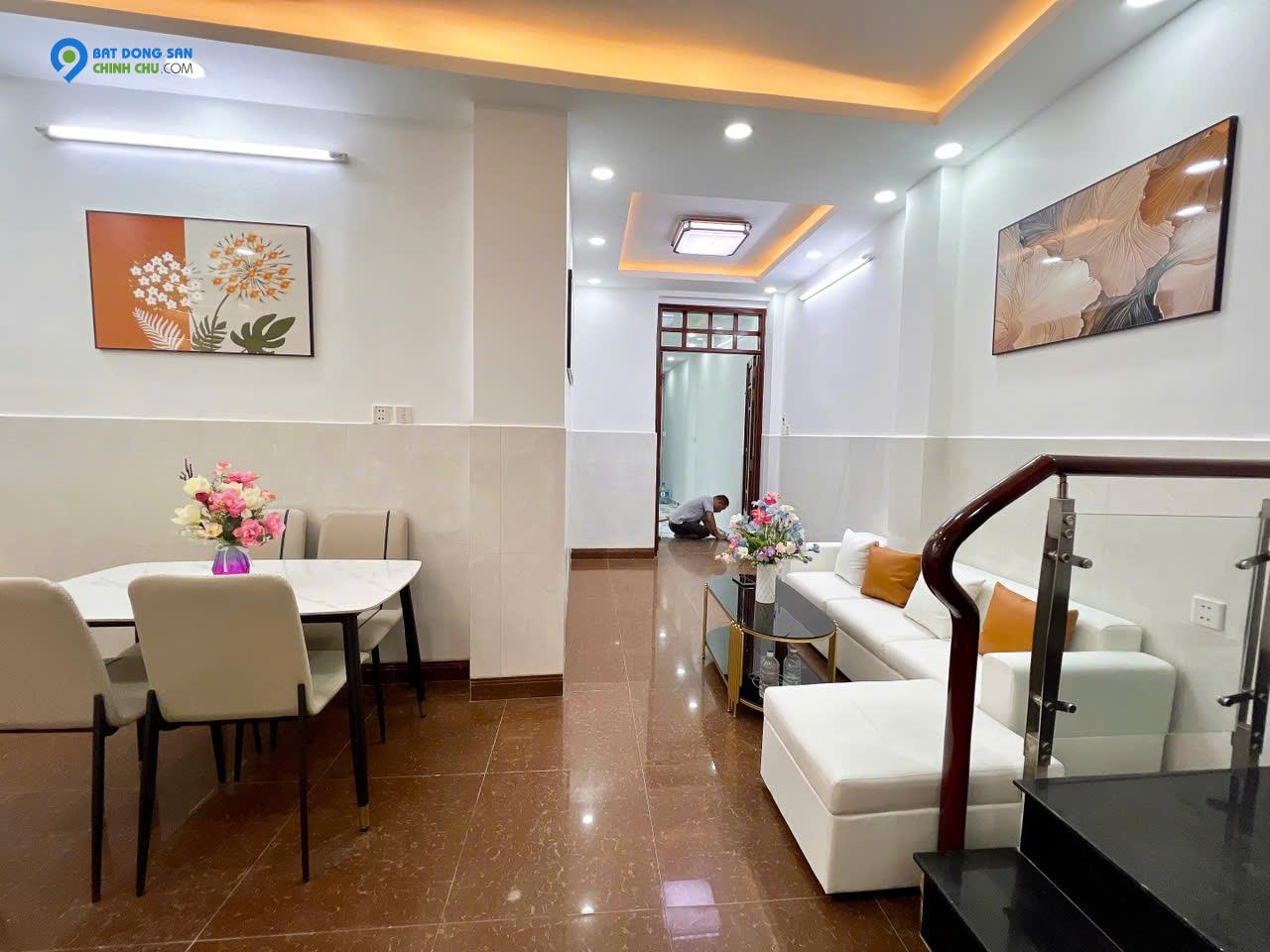 Bán nhà Nguyễn Văn Công, Gò Vấp – 4PN, 3 tầng, hẻm xe hơi, chỉ hơn 4 tỷ