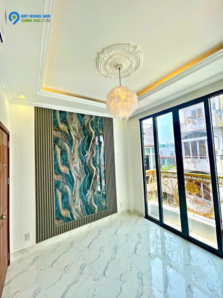 Bán nhà Q10, hẻm 7m có sân oto riêng, cao 4 tầng FullNT: Nhỉnh 5 tỷ.LH: 0933910039