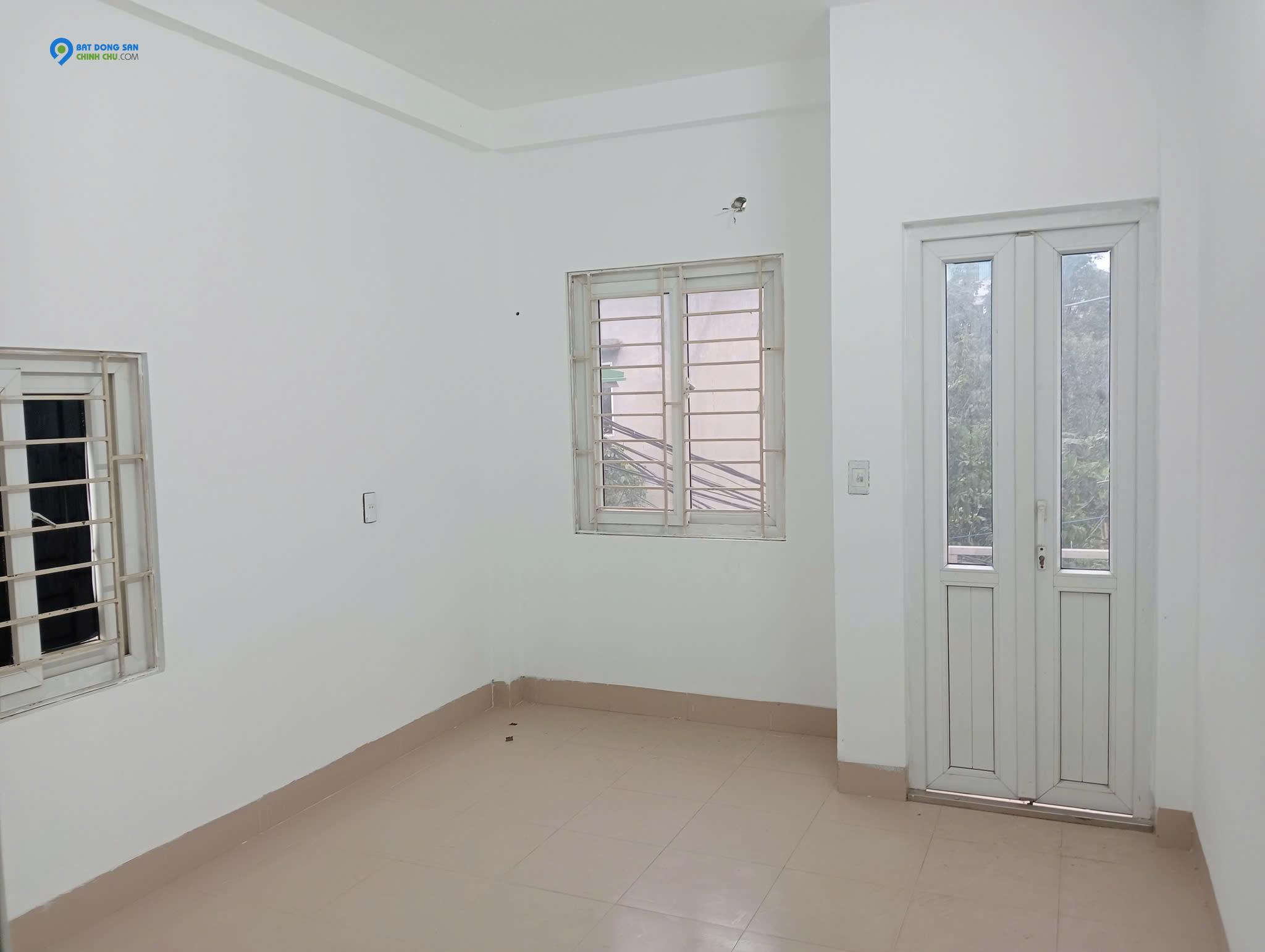 Bán nhà Tả Thanh Oai dân xây độc lập lô góc 3 tầng, 4 ngủ,ở ngay 4.5 tỷ 0702121992