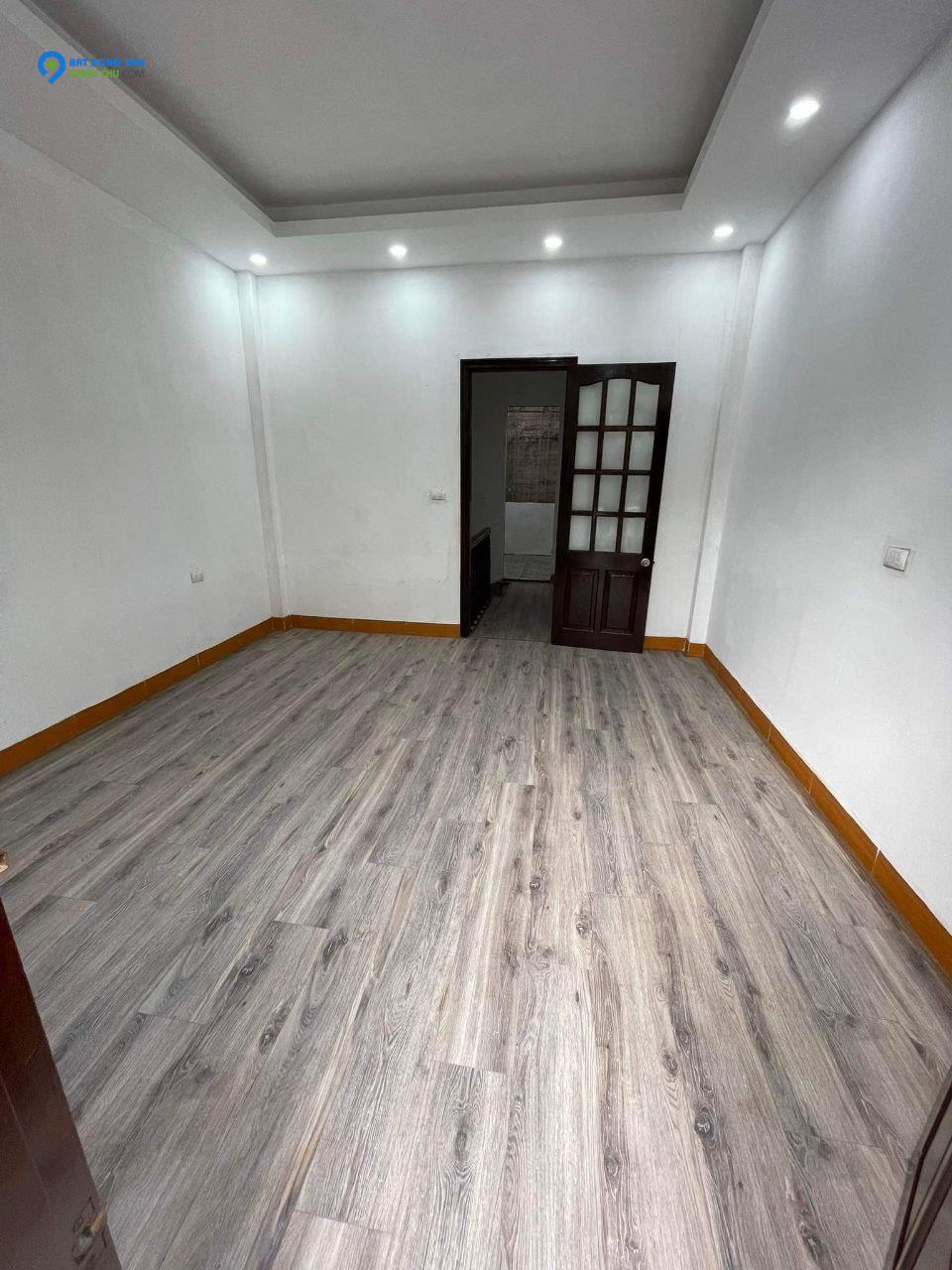 Bán nhà Tây Sơn 30m2 x 5T, nhỉnh 2 tỷ