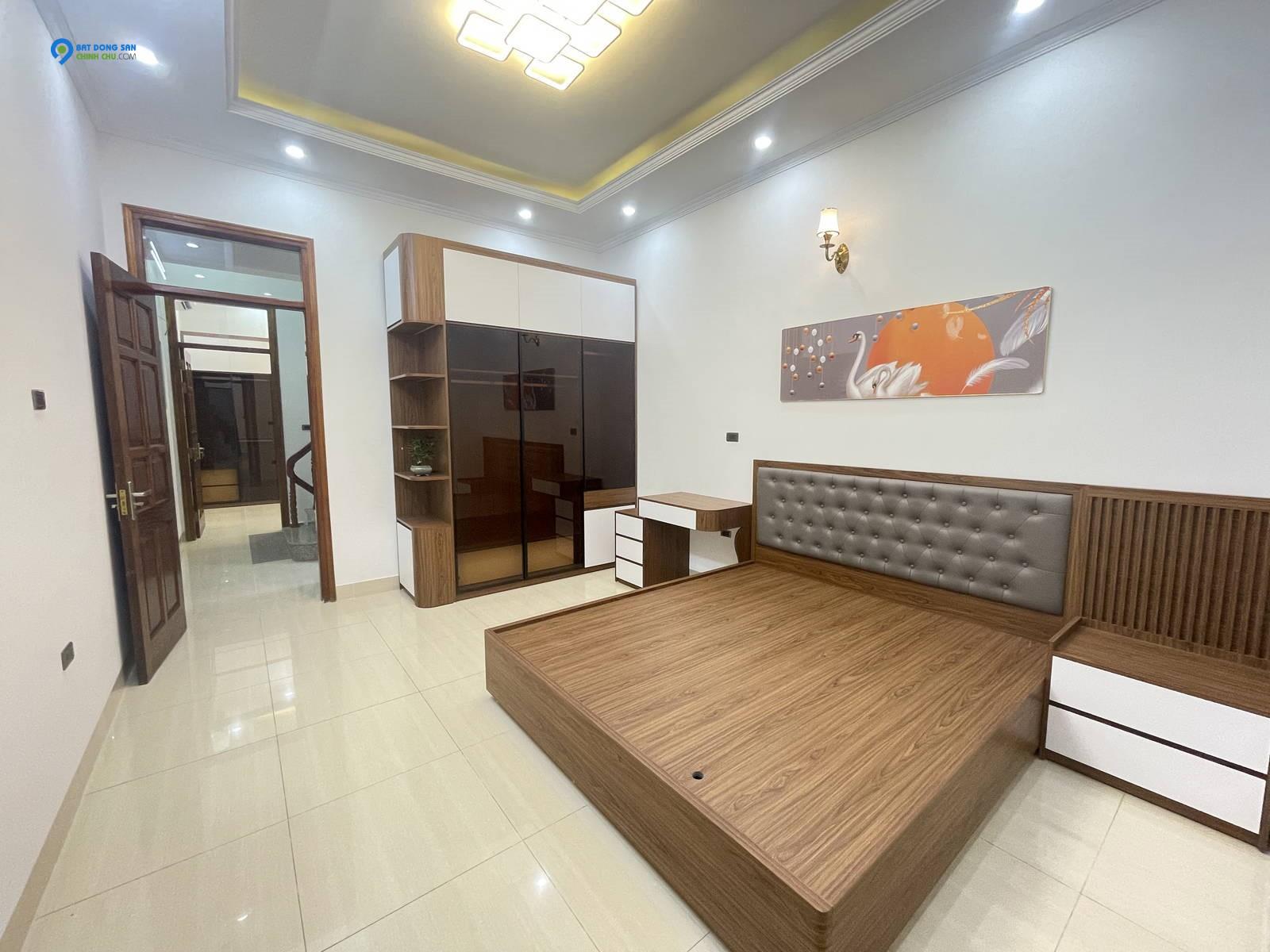 Bán nhà Trung tâm Thanh Xuân, 50m2, 5 tầng, Giá 7.9 tỷ