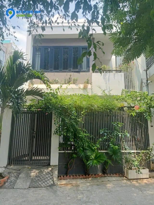 Bán nhà cách mặt tiền vườn lài 30m2, phường an phú đông, q12, nhà thông thoáng sạch sẽ, sổ vuông, DT:57m2, giá  5 tỷ.