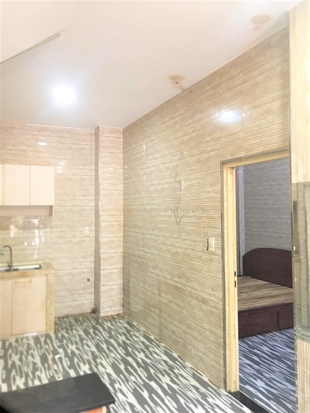 Bán nhà đẹp đường Âu Cơ, 60m2 (3.5x13), 2 tầng BTCT, 4PN, nhỉnh 4 tỷ.