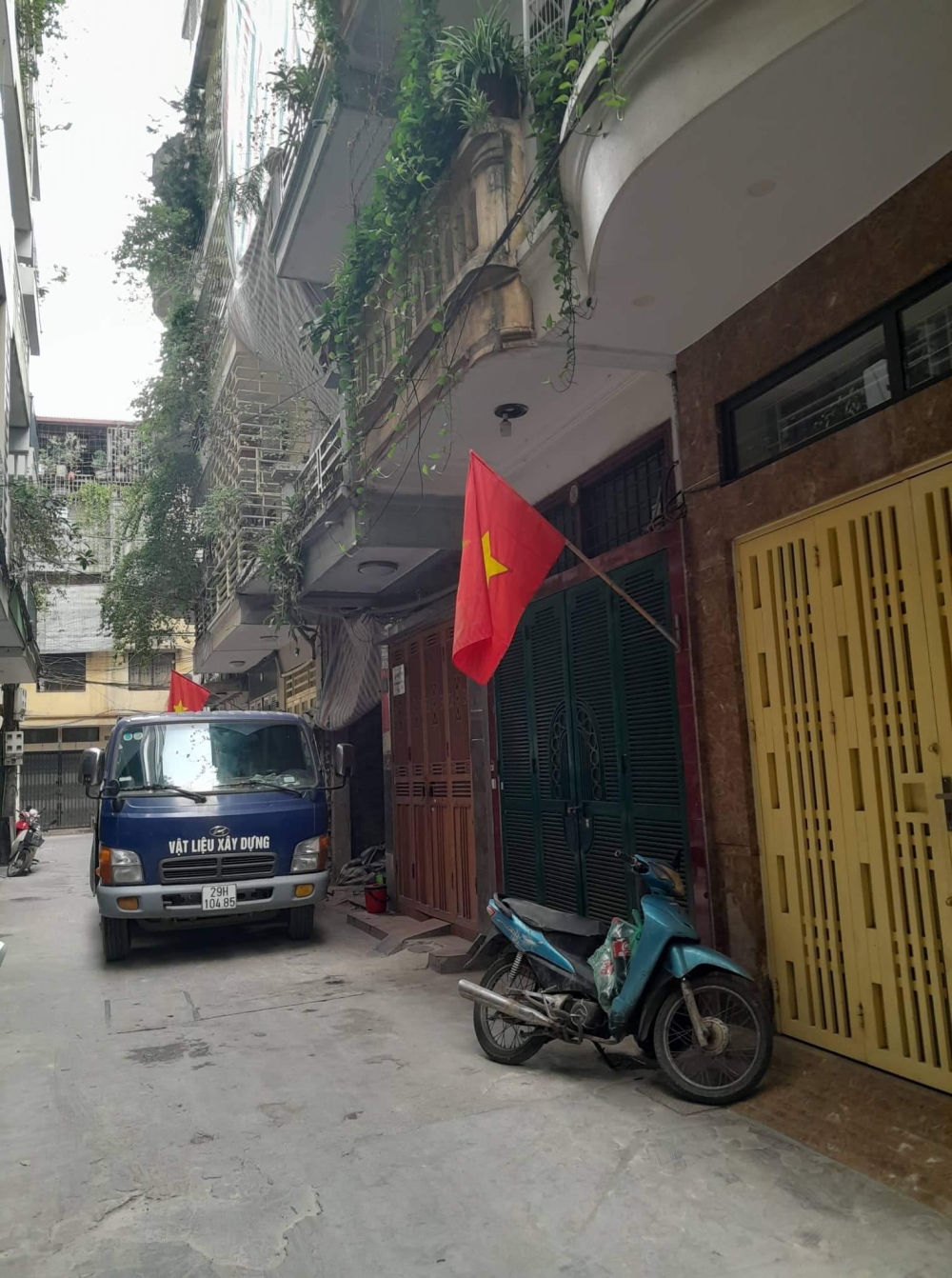 Bán nhà khu phố Thái Hà - Đống Đa, ô tô vào tận nhà, rộn ràng đón tết