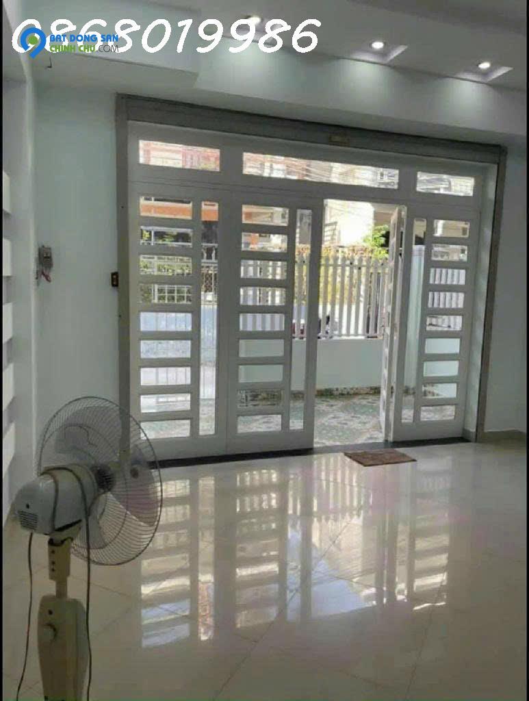 Bán nhà khu phố ẩm thực Man Thiện -4.7 tỷ- 63M2 - 2 Tầng Hoàn Công Đủ