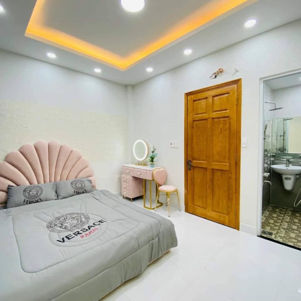 Bán nhà mặt tiền kinh doanh khu Vip chợ vải Tân Bình, 88m2, 4 tầng, 13.1 tỷ!