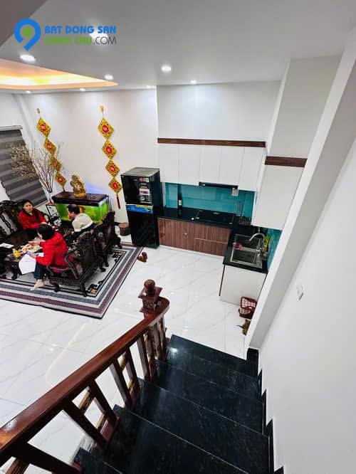 Bán nhà phố Kim Ngưu, ngõ ô tô tránh, vị trí đẹp, giá 10.5 tỷ