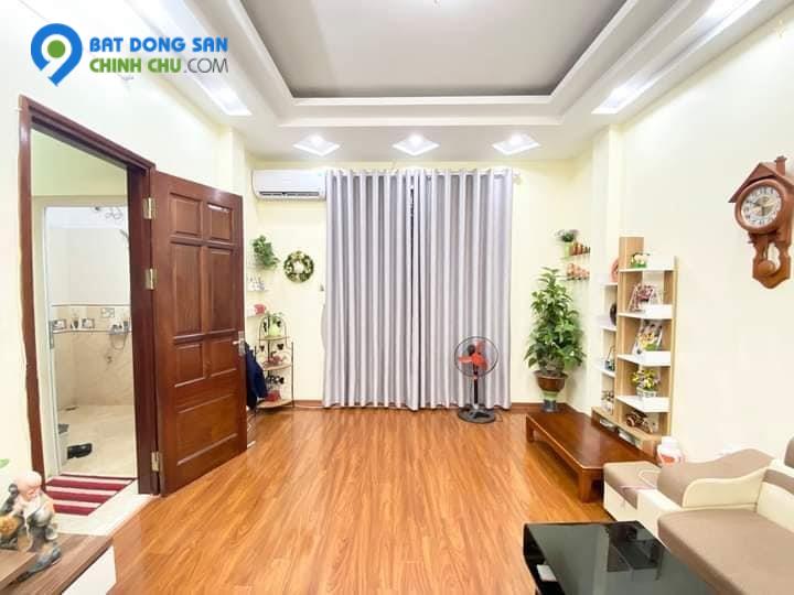 Bán nhà tại phố Ngọc Hà – Ba Đình, Diện tích 40m2 4 tầng , mặt tiền 4.6m – Giá nhỉnh 4 tỷ