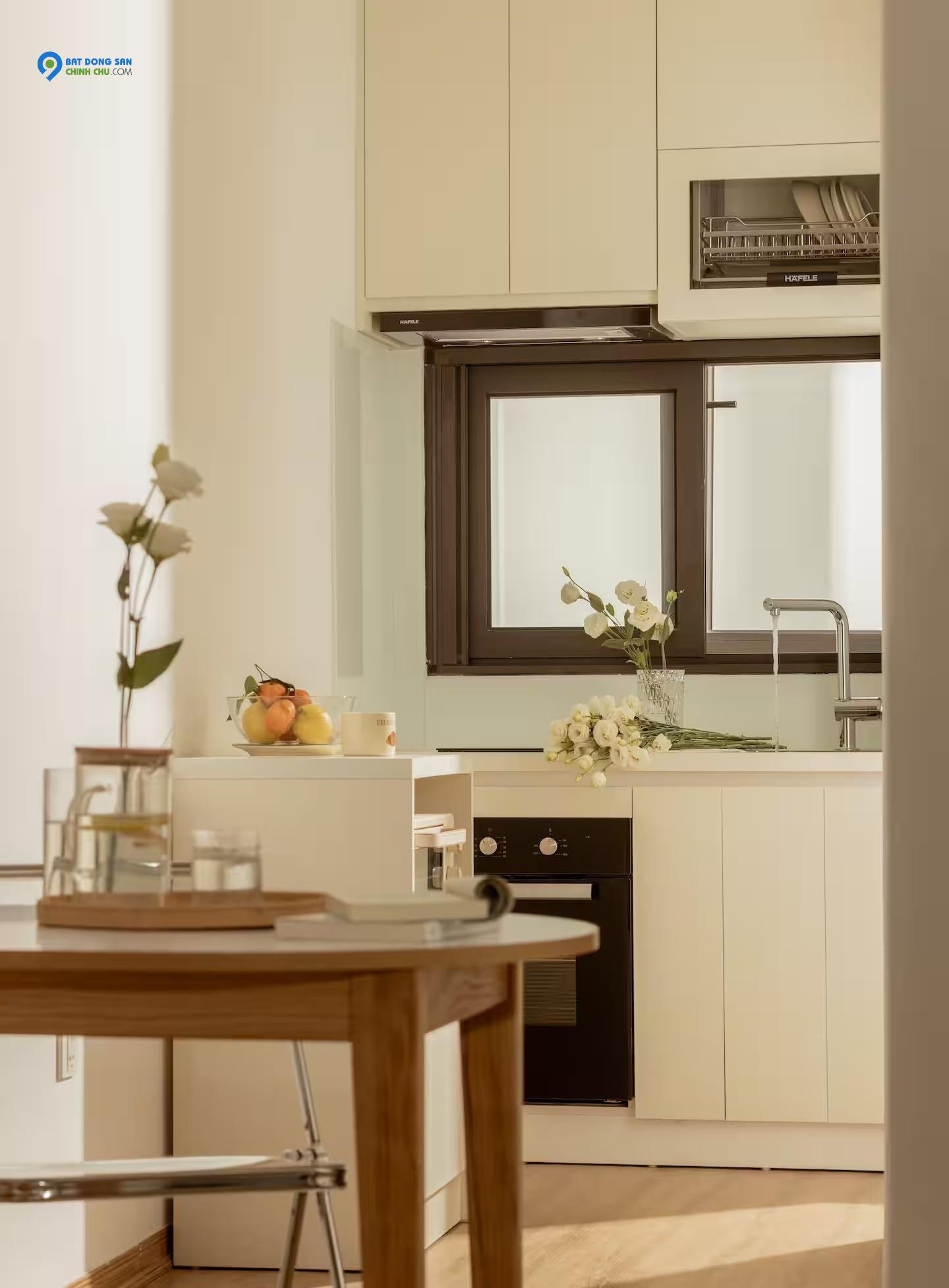 Bán tòa nhà 217m2 - 11 tầng - view hồ Trúc Bạch - MP Nguyễn Khắc Hiếu - 158 tỷ