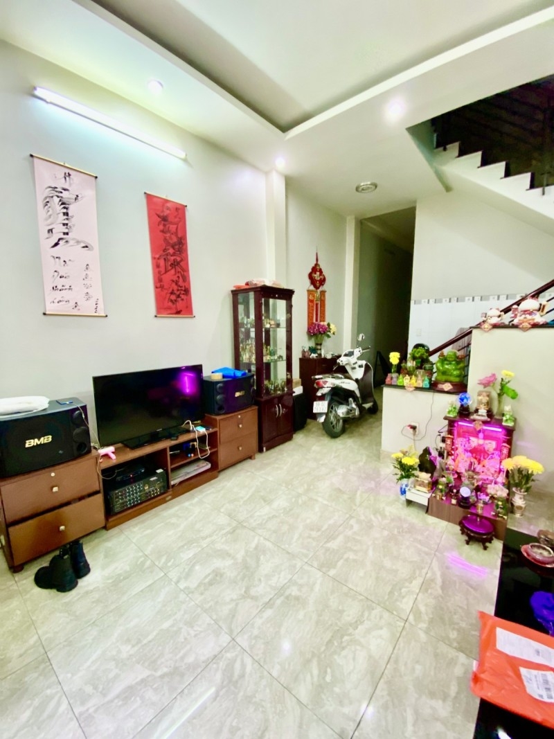 Biệt Thự Mini . Hẻm Xe Tải Thông. Thoại Ngọc Hầu. Tân Phú.