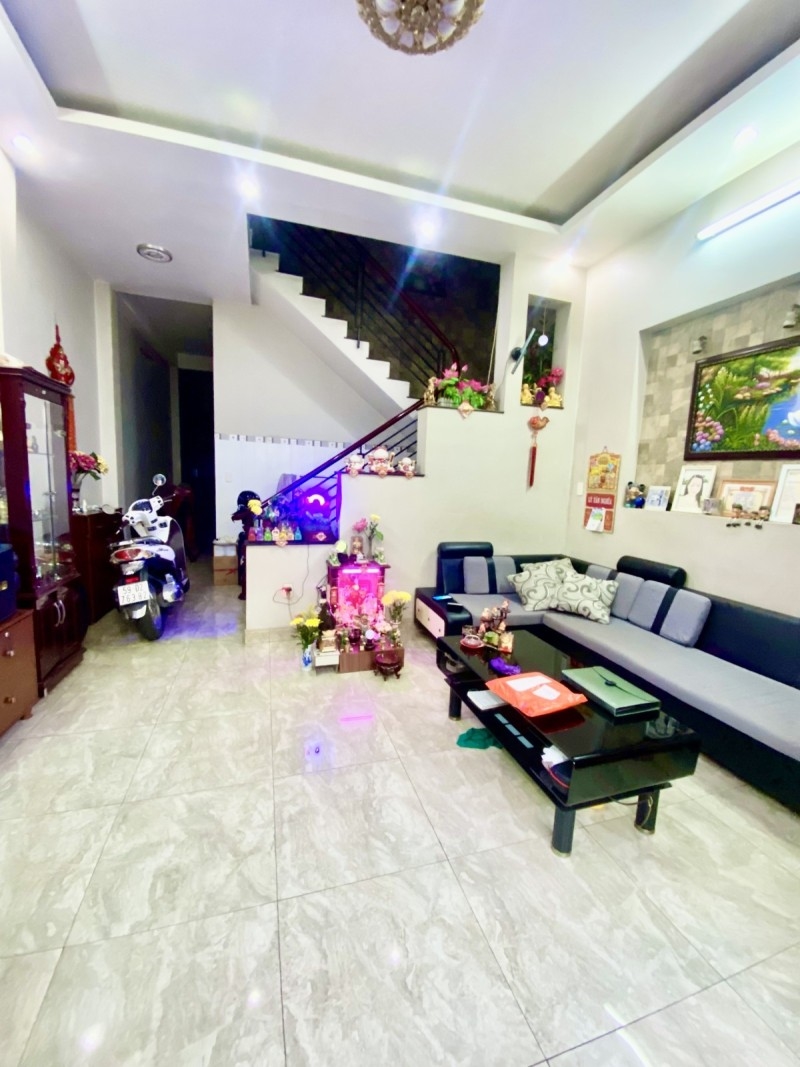 Biệt Thự Mini . Hẻm Xe Tải Thông. Thoại Ngọc Hầu. Tân Phú.