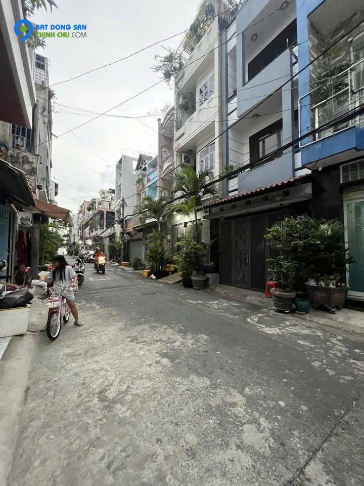 CẦN BÁN NHÀ GIÁ RẺ THÀNH THÁI Q.10-THÀNH THÁI 6 tỷ- 2 tầng-3 PN- BTCT hoàn công đủ