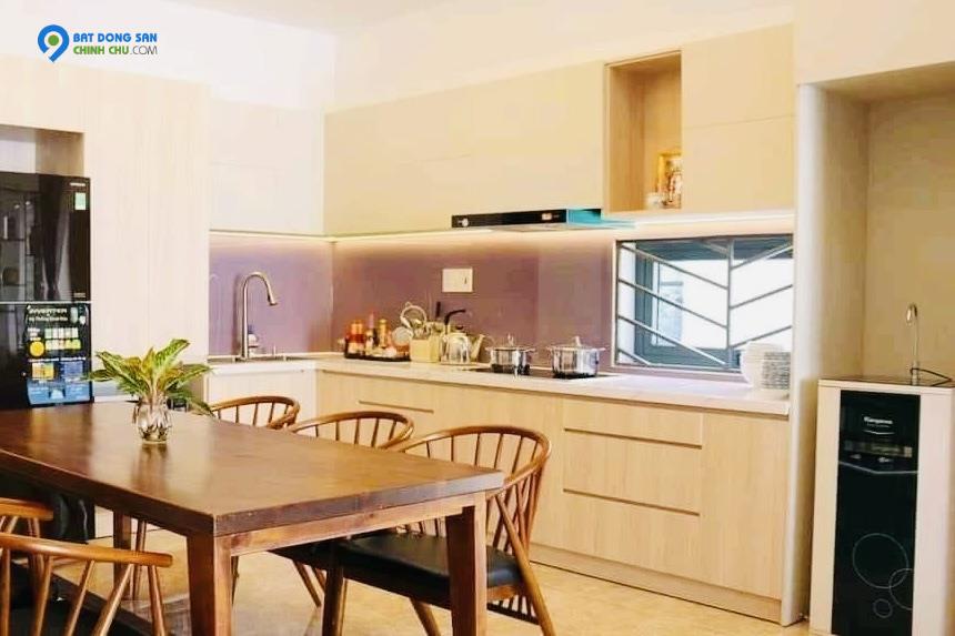 CC bá.n nhà Phạm Văn Đồng 37m thang máy- kinh doanh - ở sướng 9.35 tỷ